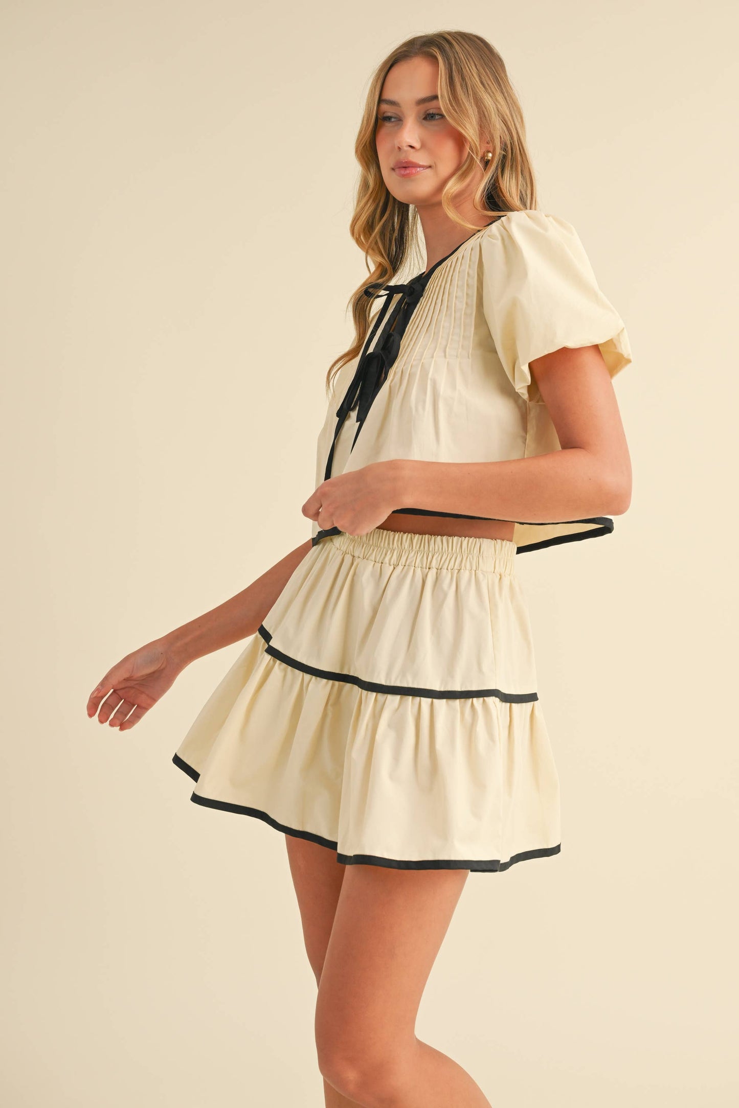Tiered Set Top