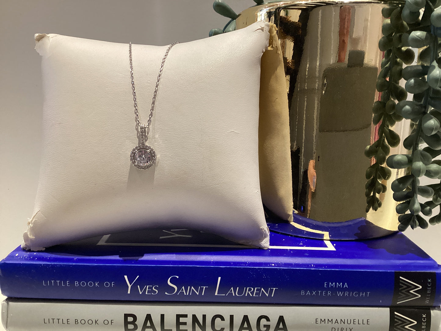 Jeweled Pendant Necklace