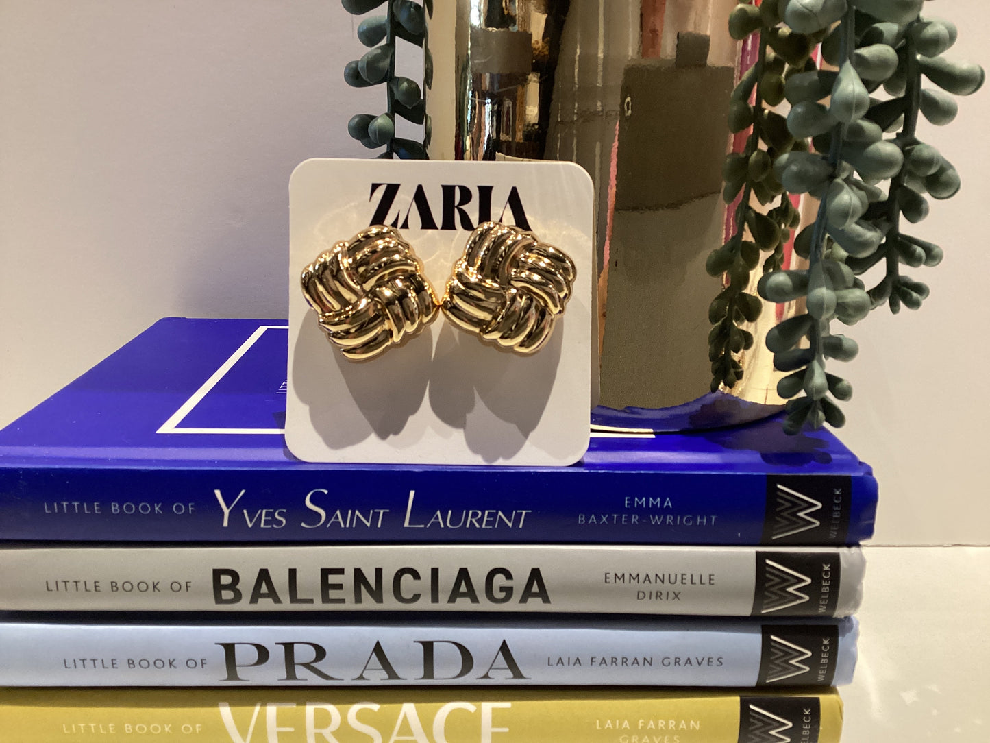 Bold Woven Stud