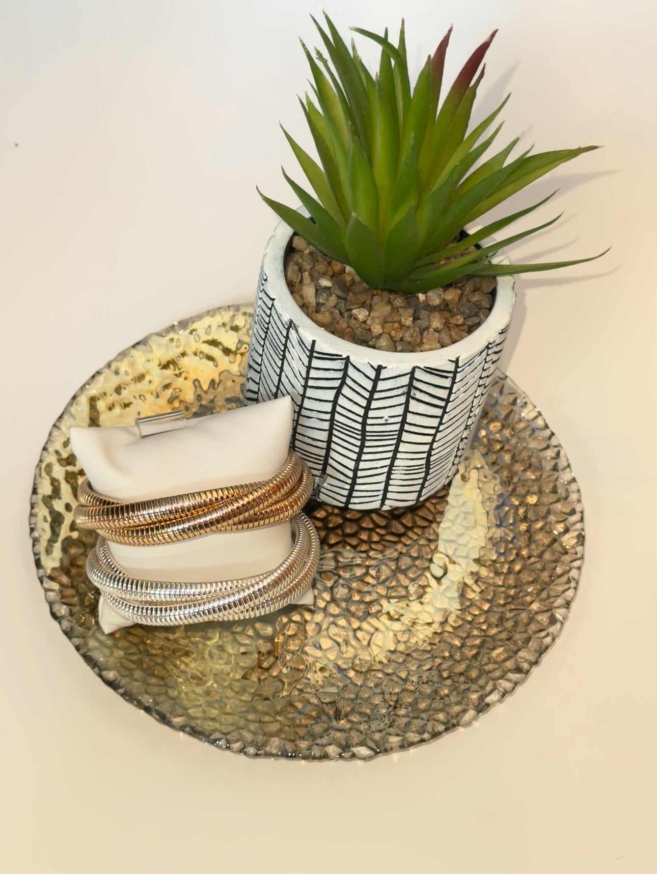 Overlapped Cobra Bracelet