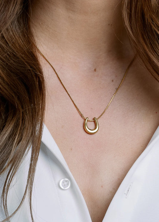 Non-Tarnish Horseshoe Necklace
