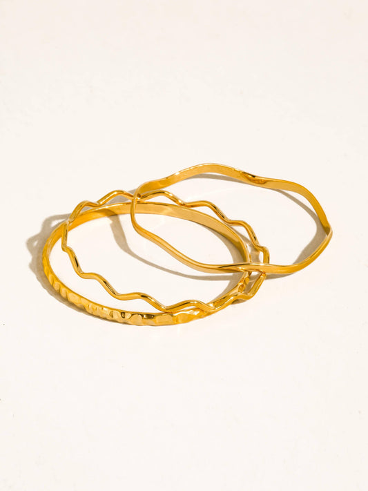 Emerson 18K Gold Non-Tarnish Hammered Bangle Bracelet