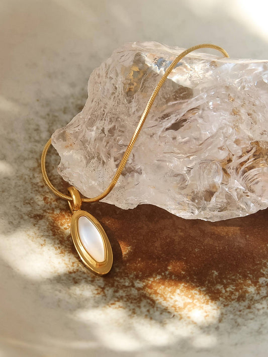 Non-Tarnish Shell Necklace