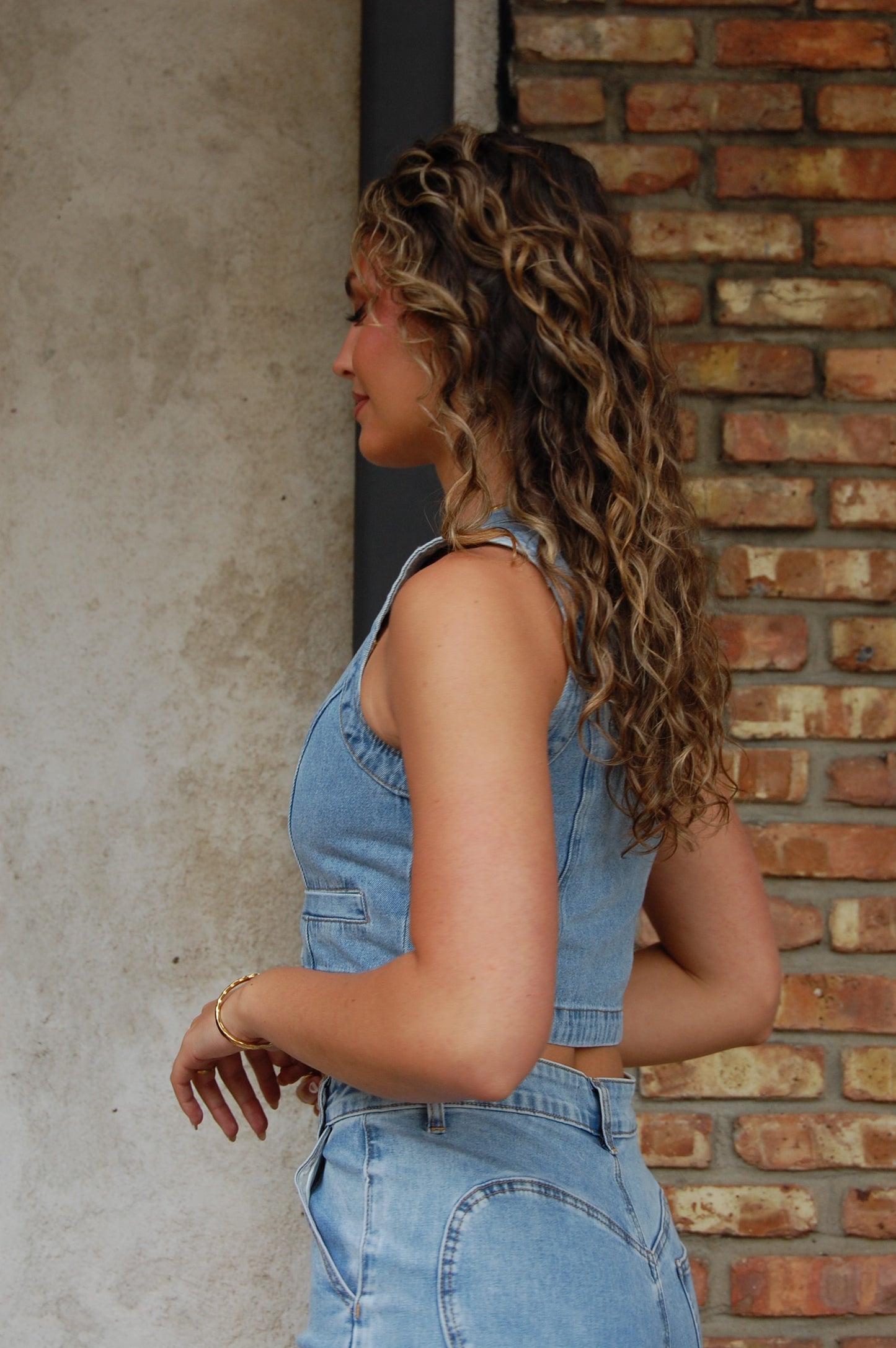 Scallop Vest