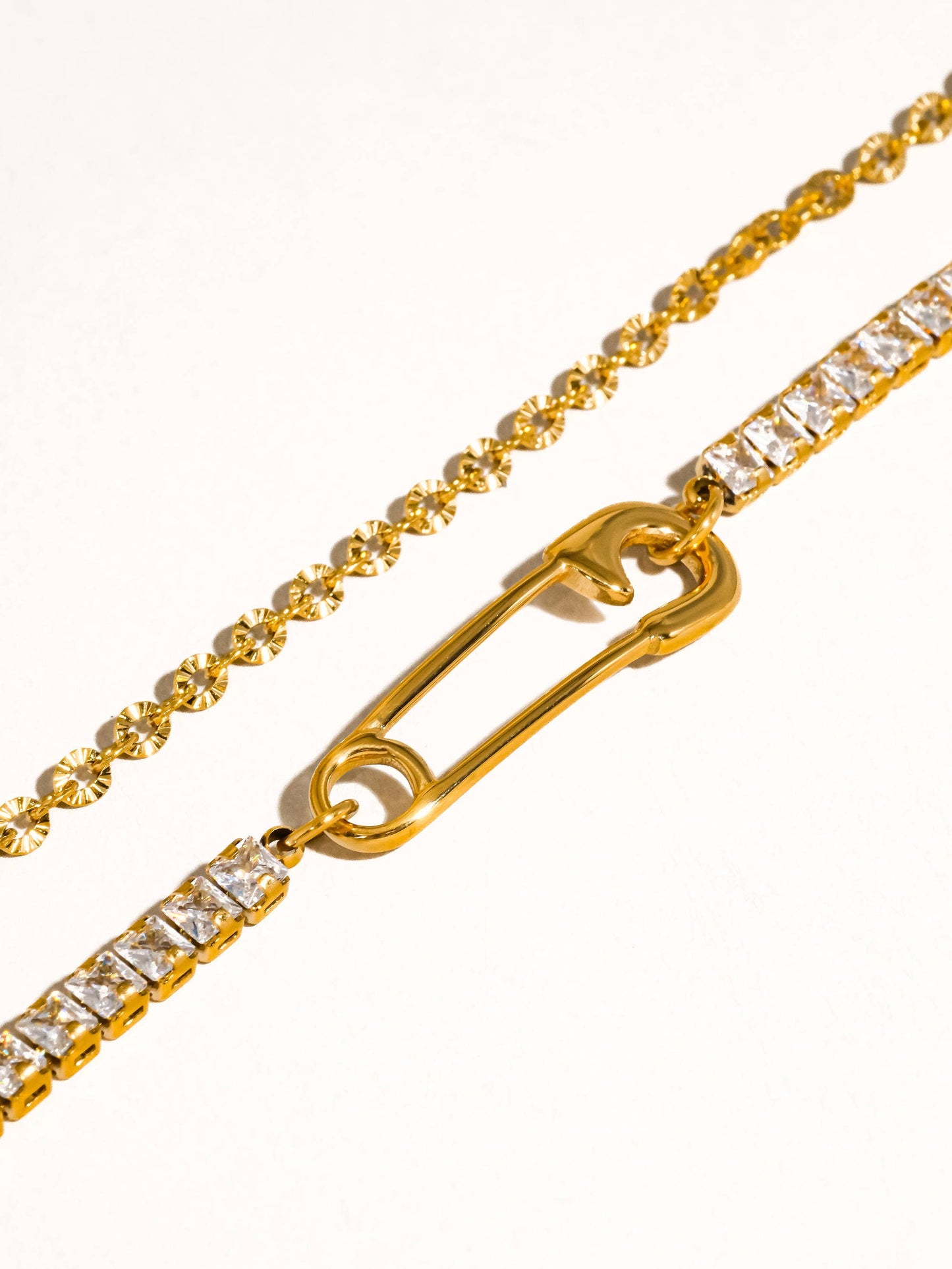 Acier 18K Gold Non-Tarnish Glam Rhinestone Clip Bracelet