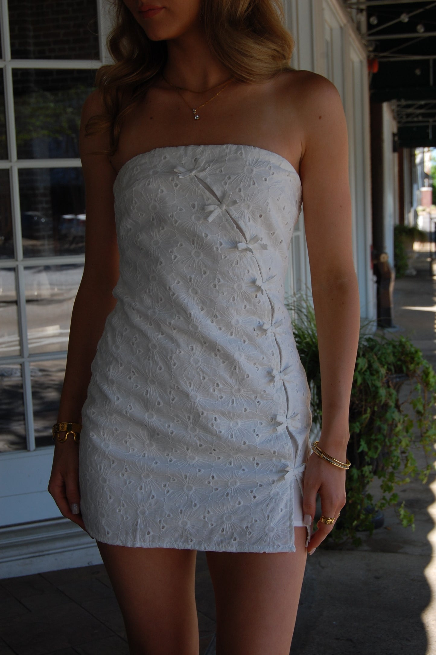 STRAPLESS BOW DETAIL MINI DRESS