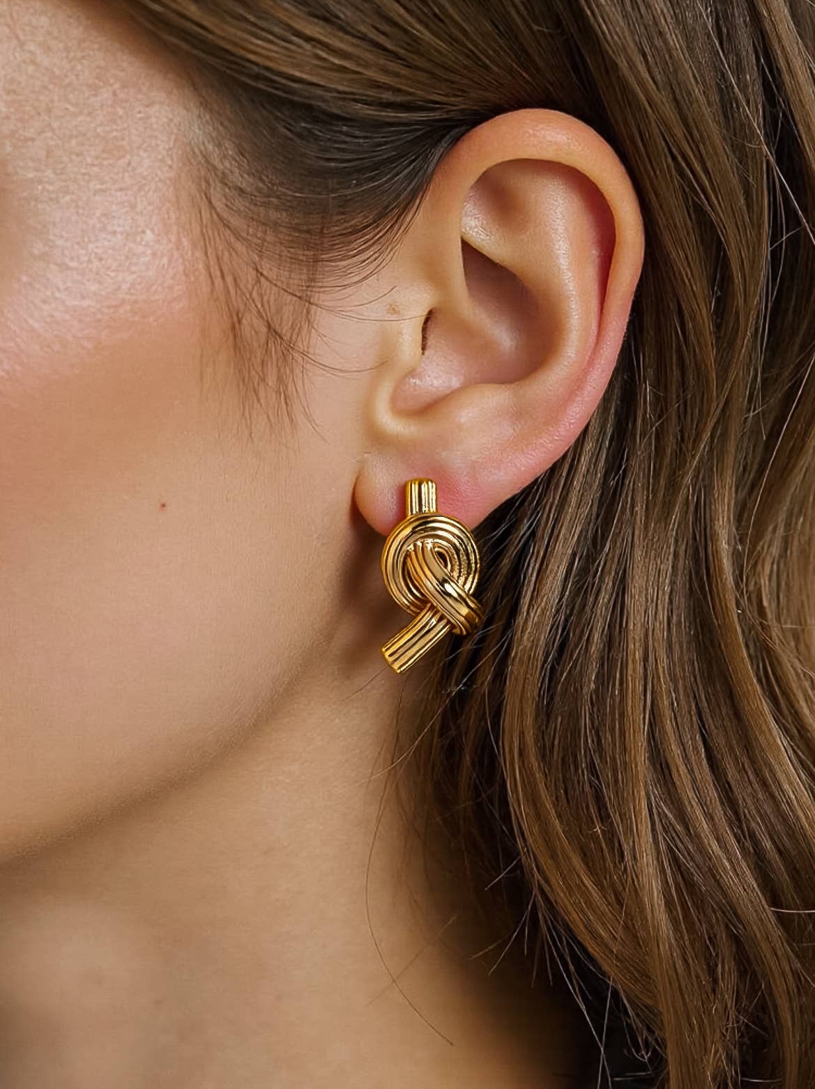 Non-Tarnish Ribbed Knot Stud Earrings