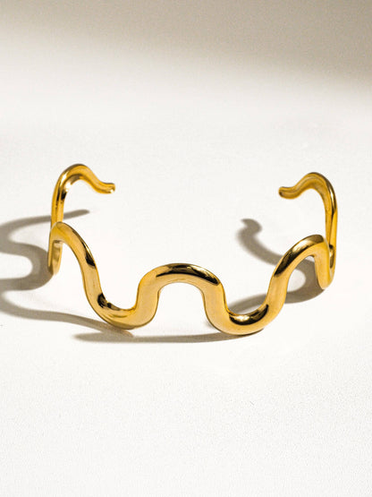 Félix 18K Gold Non-Tarnish Wavy Bold Statement Bracelet