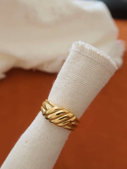 Duvette 18K Gold Non-Tarnish Twisted Dome Ring