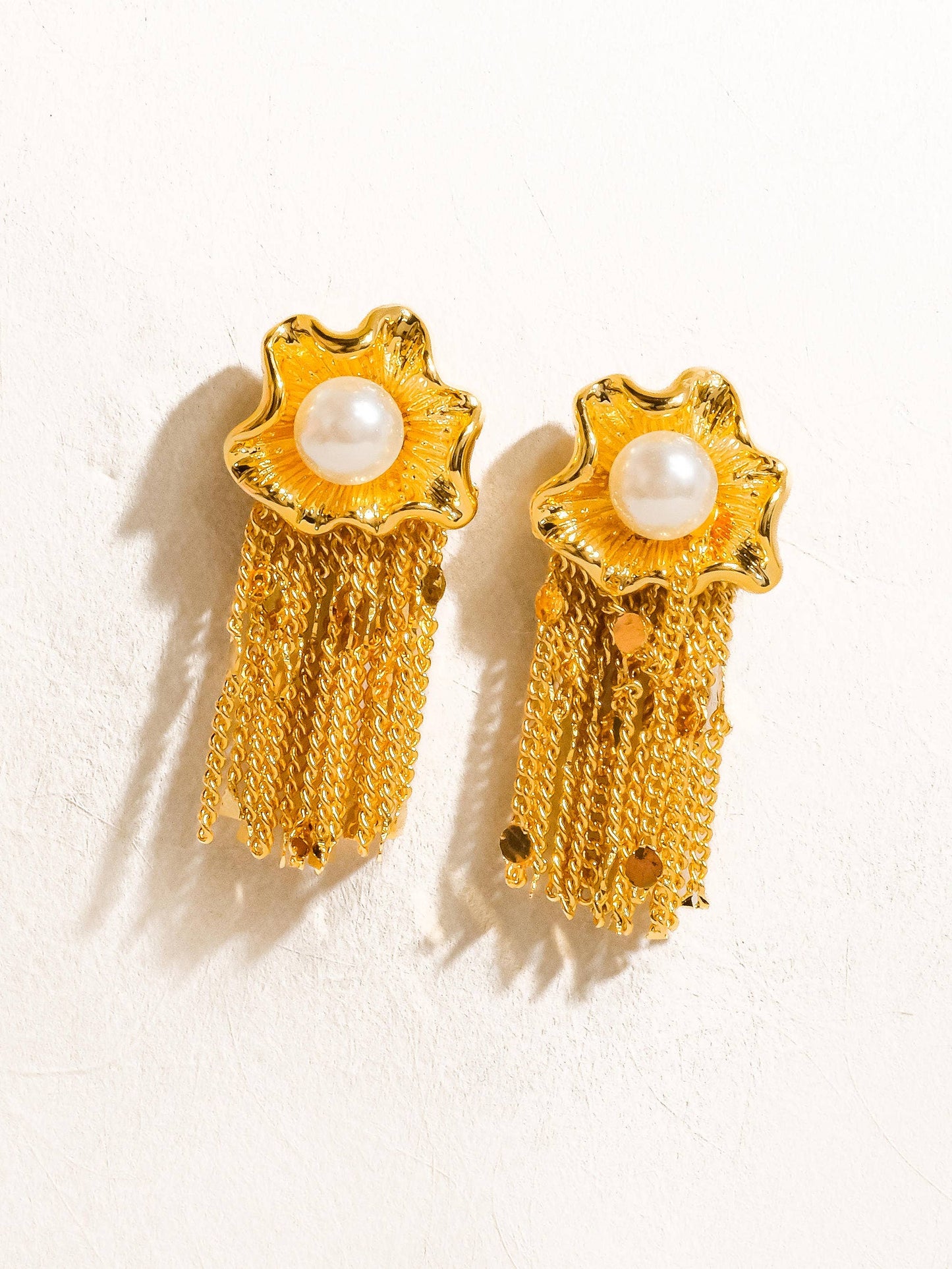 Mallorca Waterproof 18K Gold Pearl Shell Tassel Earring