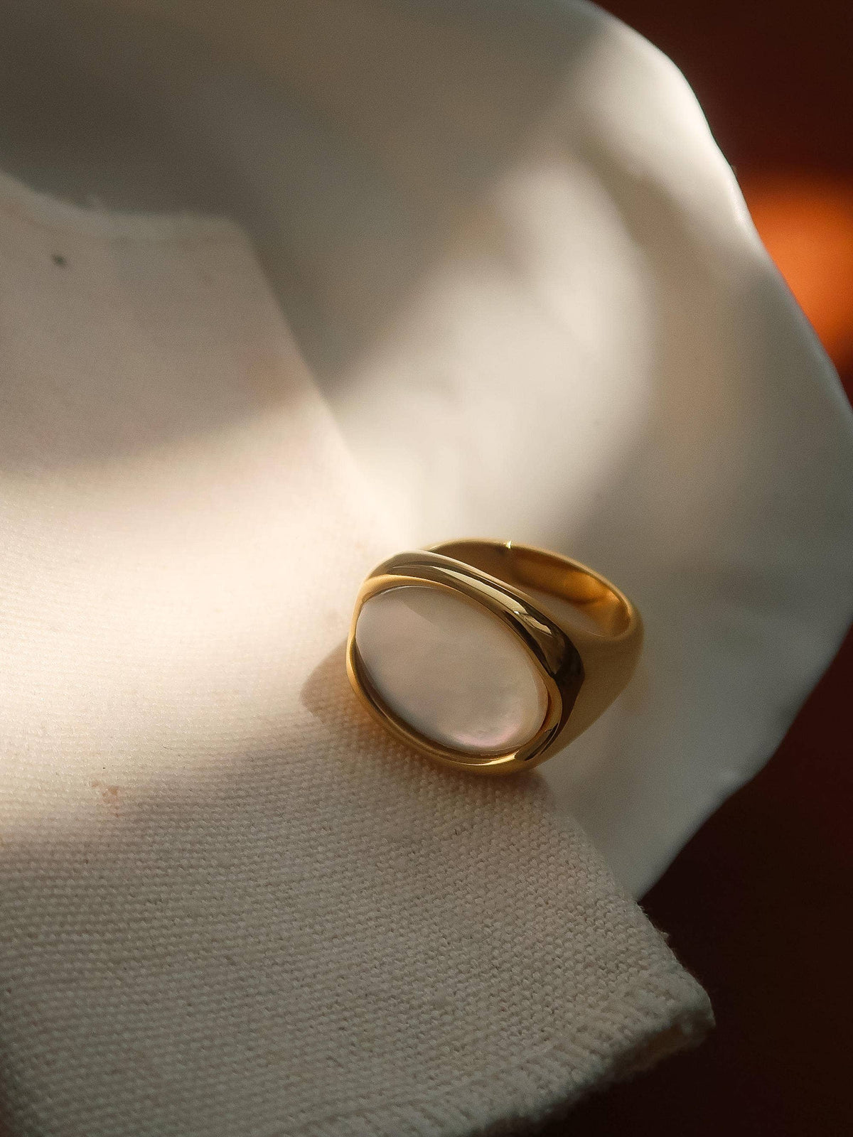 Oakmere 18K Gold Non-Tarnish Statement Shell Ring
