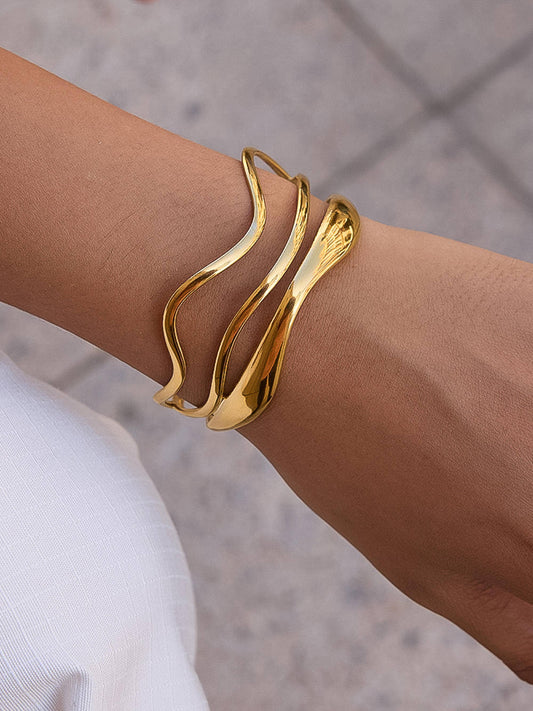 Delacour 18K Gold Non-Tarnish Wavy Cuff Bracelet