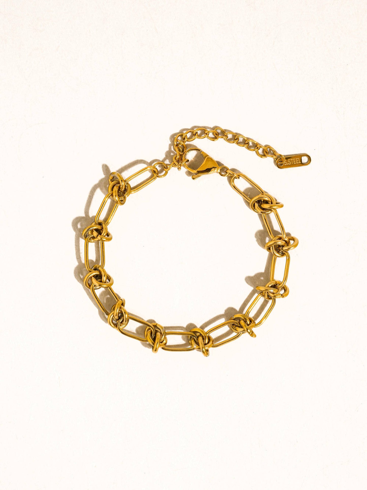 Nivra 18K Gold Non-Tarnish Knot Chain Bracelet