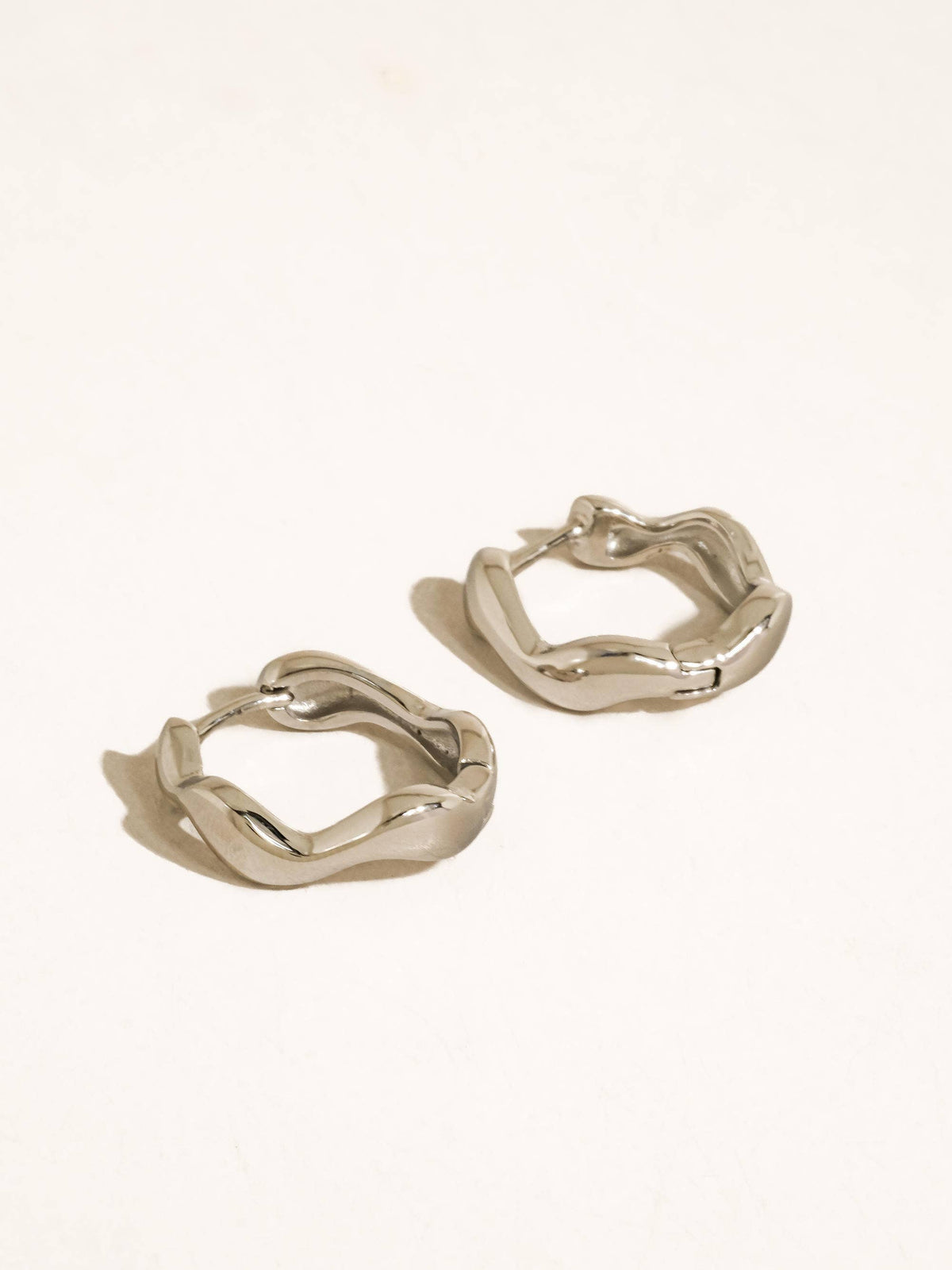 Non-Tarnish Wavy Hoop Earrings
