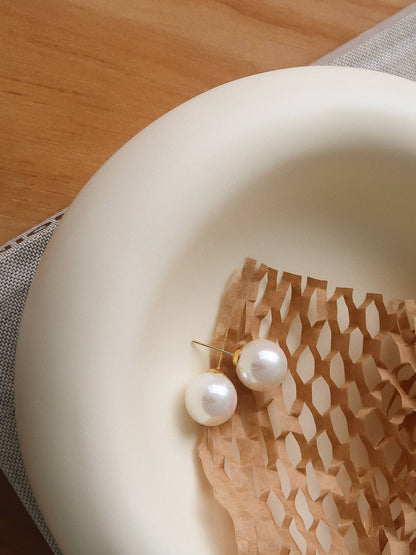 Amrae Non-Tarnish Pearl Studs