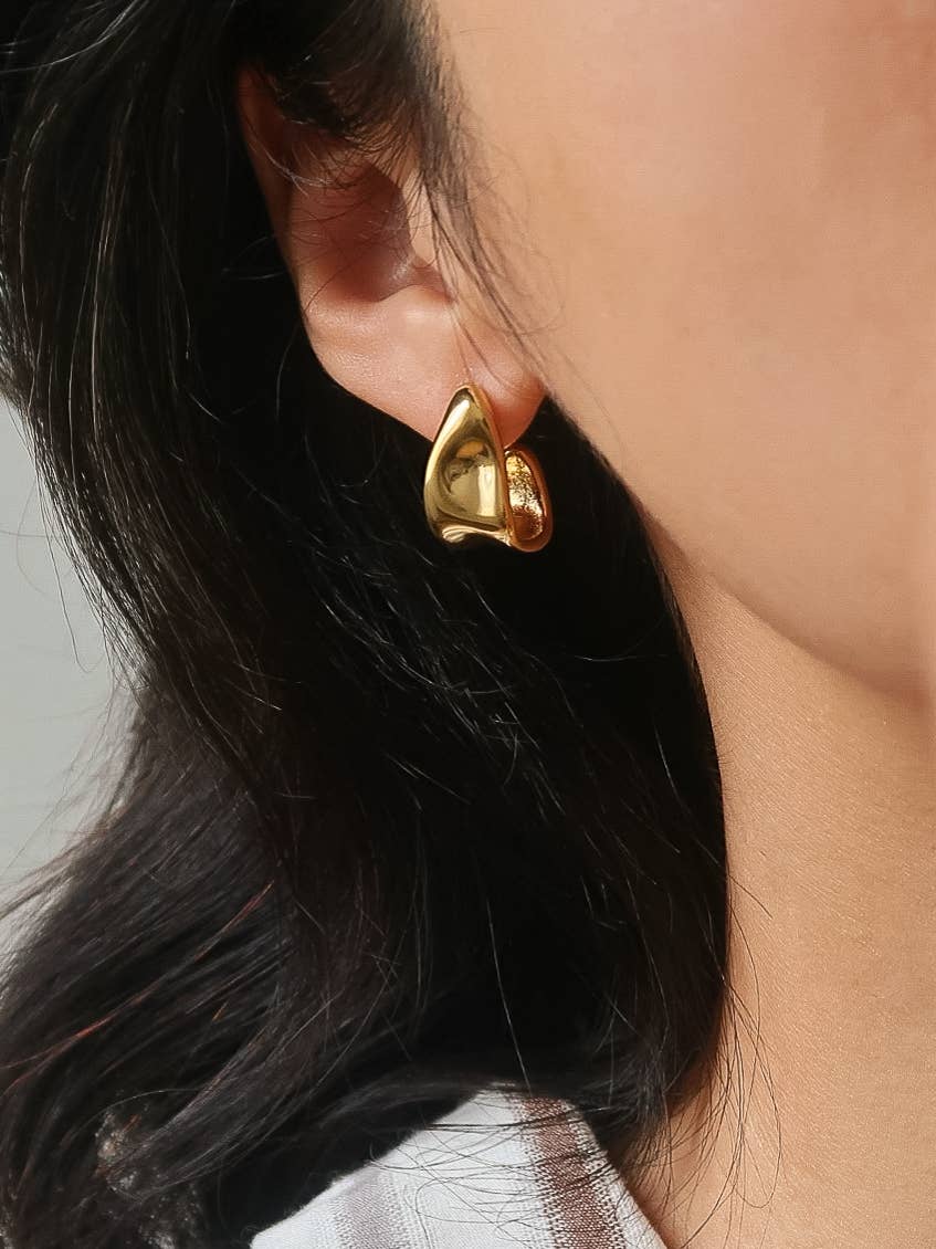 Non-Tarnish Sculpted Wave Hoop Earrings