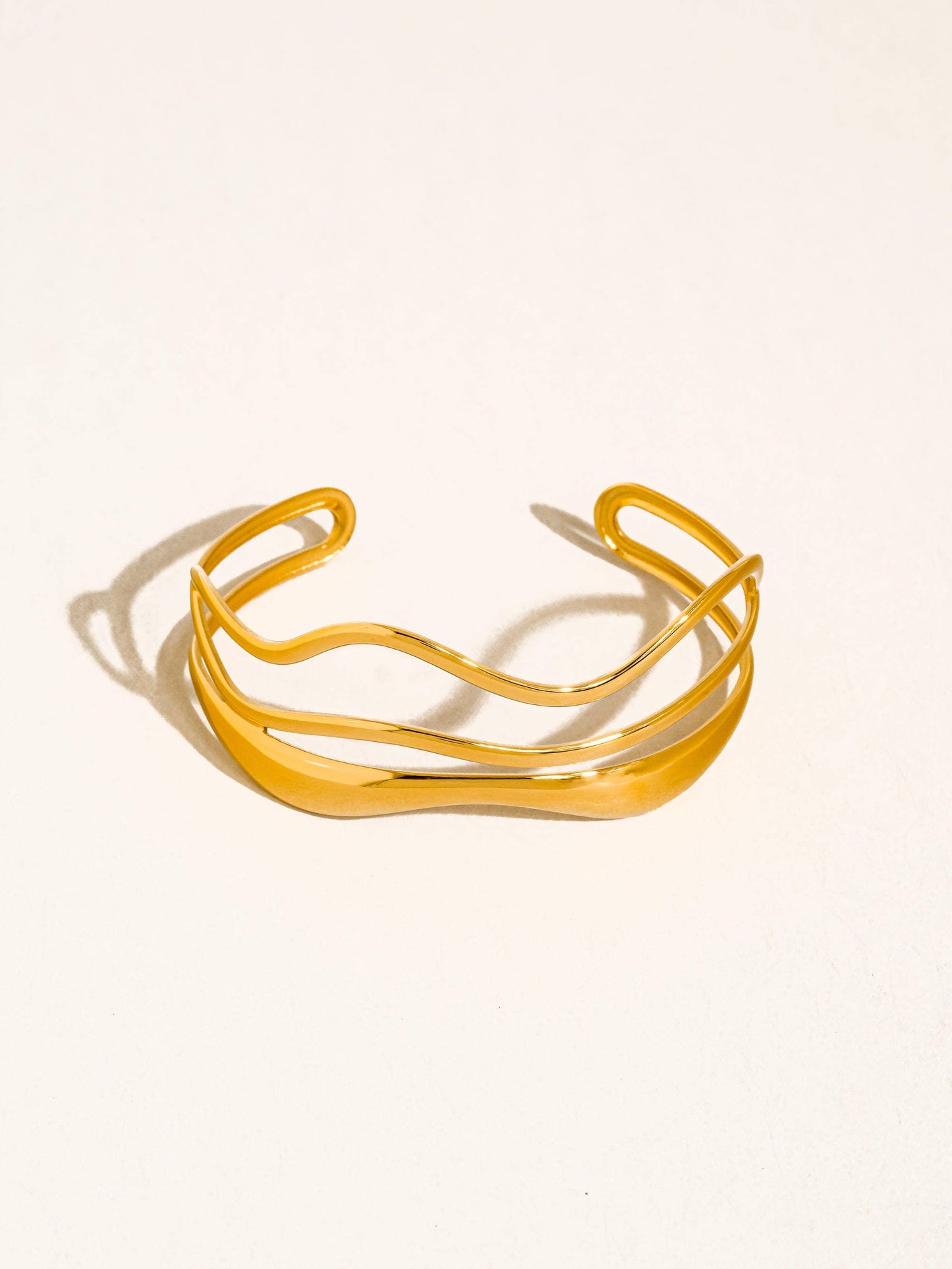 Delacour 18K Gold Non-Tarnish Wavy Cuff Bracelet