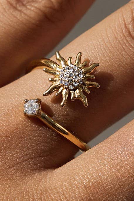Non Tarnish Flower Diamond Ring