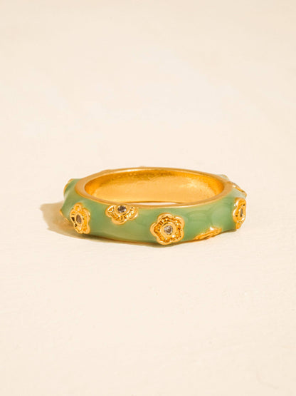 Esma 18K Gold Vintage Floral Enamel Band Ring