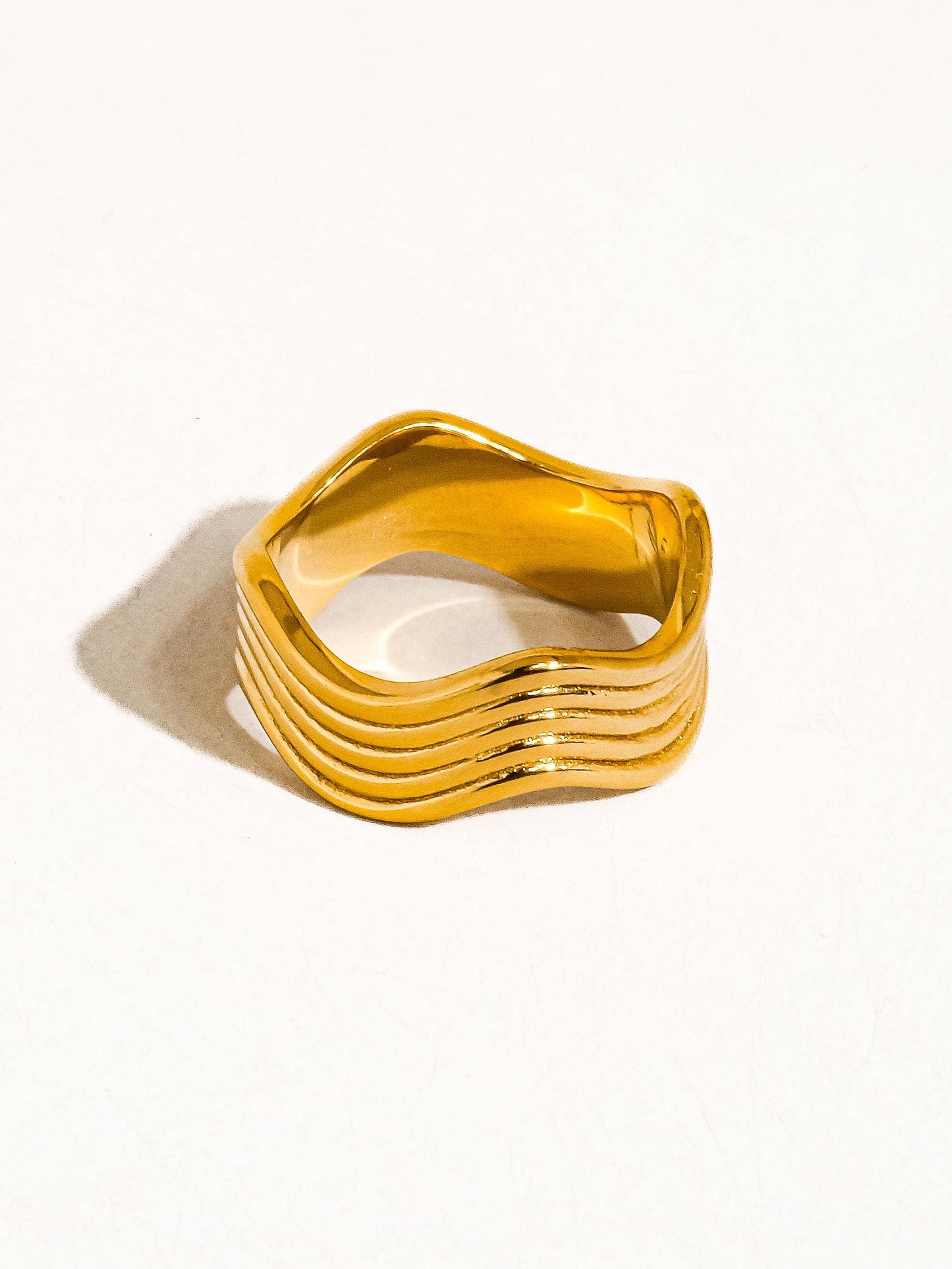 Ivan 18K Gold Non-Tarnish Wavy Ring