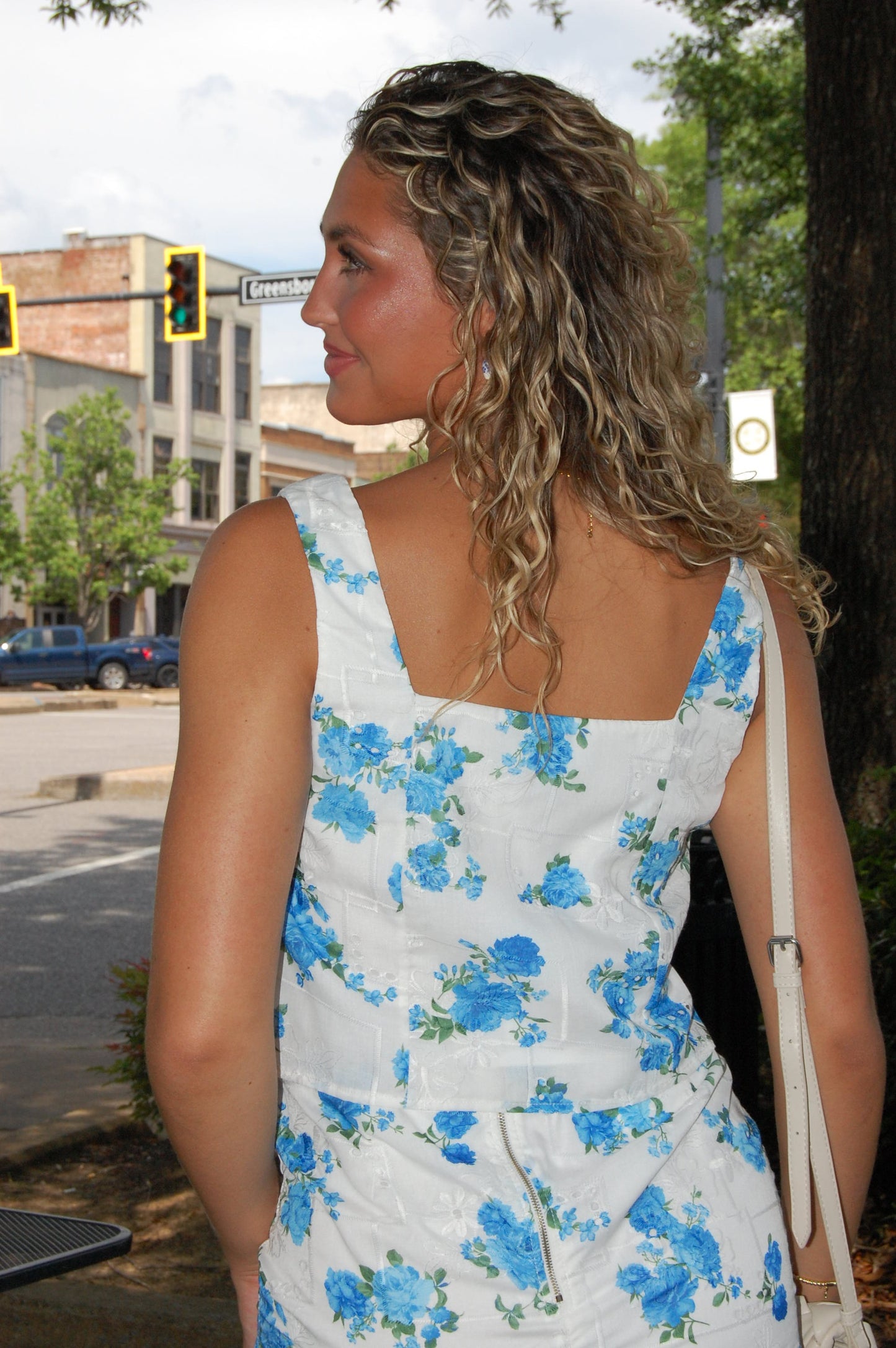 Maya Set Top