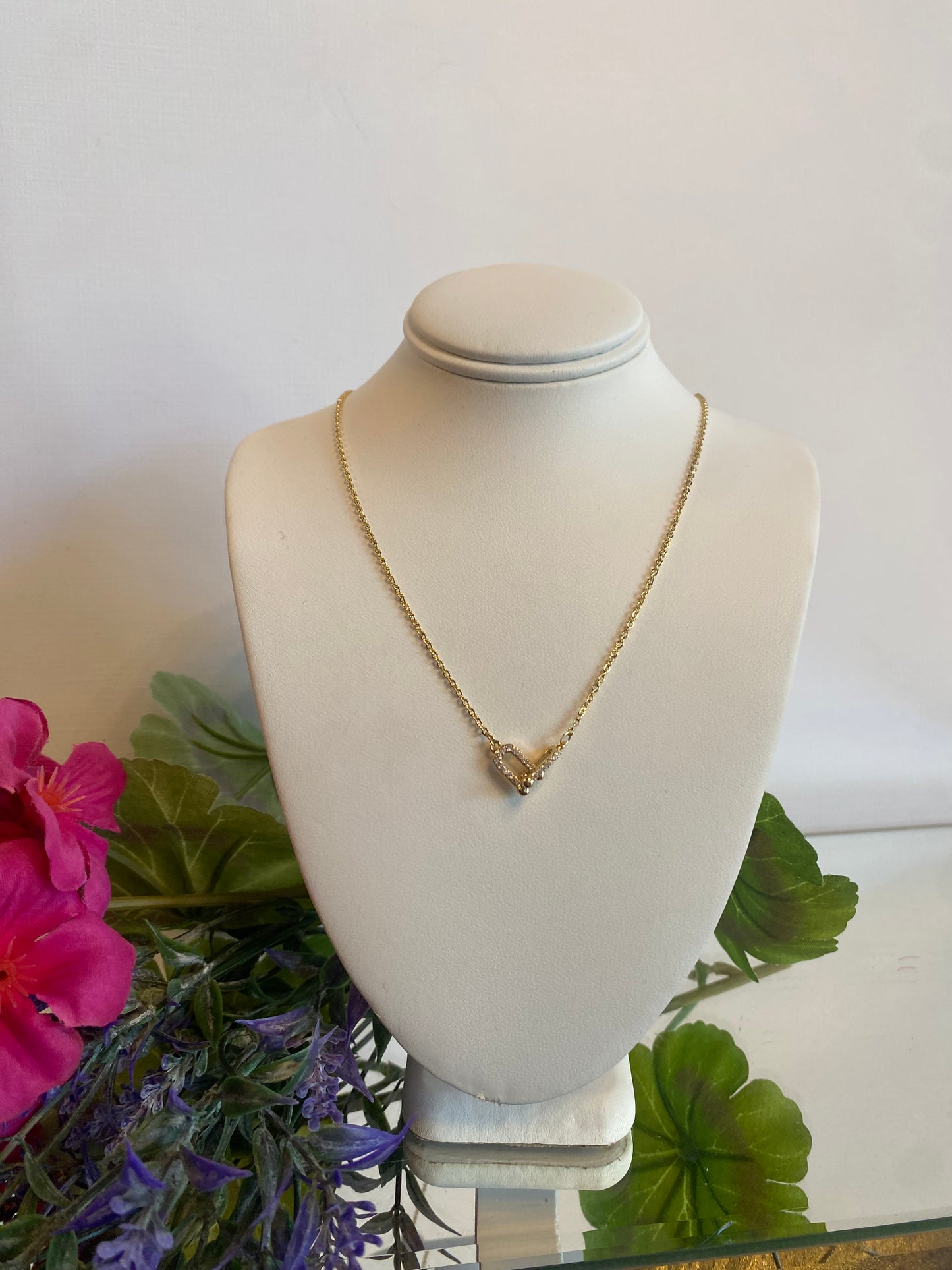 Horseshoe Pendant Necklace