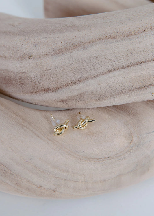 Non-Tarnish Knot Studs