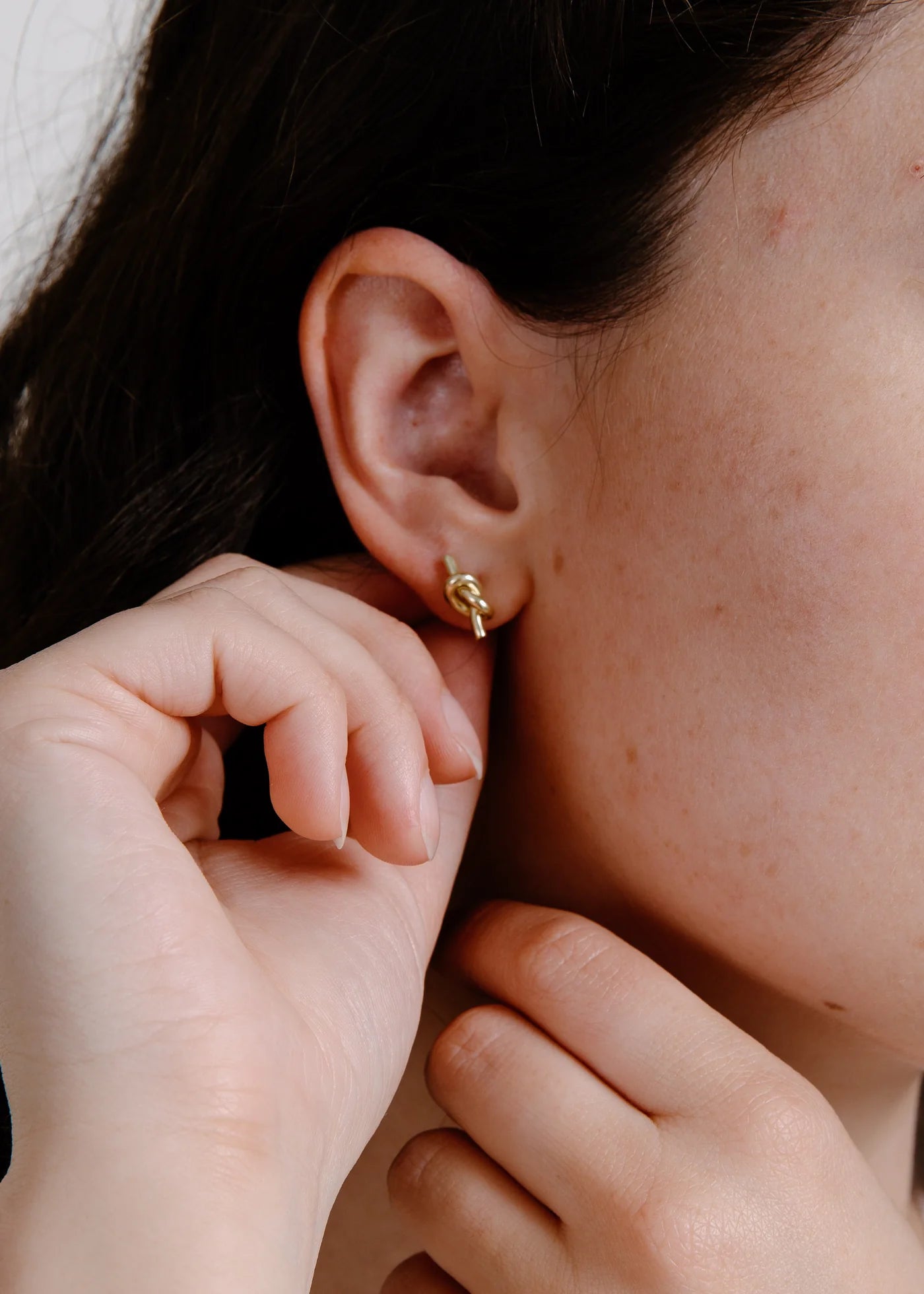 Non-Tarnish Knot Studs
