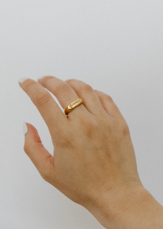 Non-Tarnish Stamped Daisy Ring