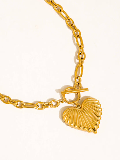 Non-Tarnish Large Ribbed Heart Necklace