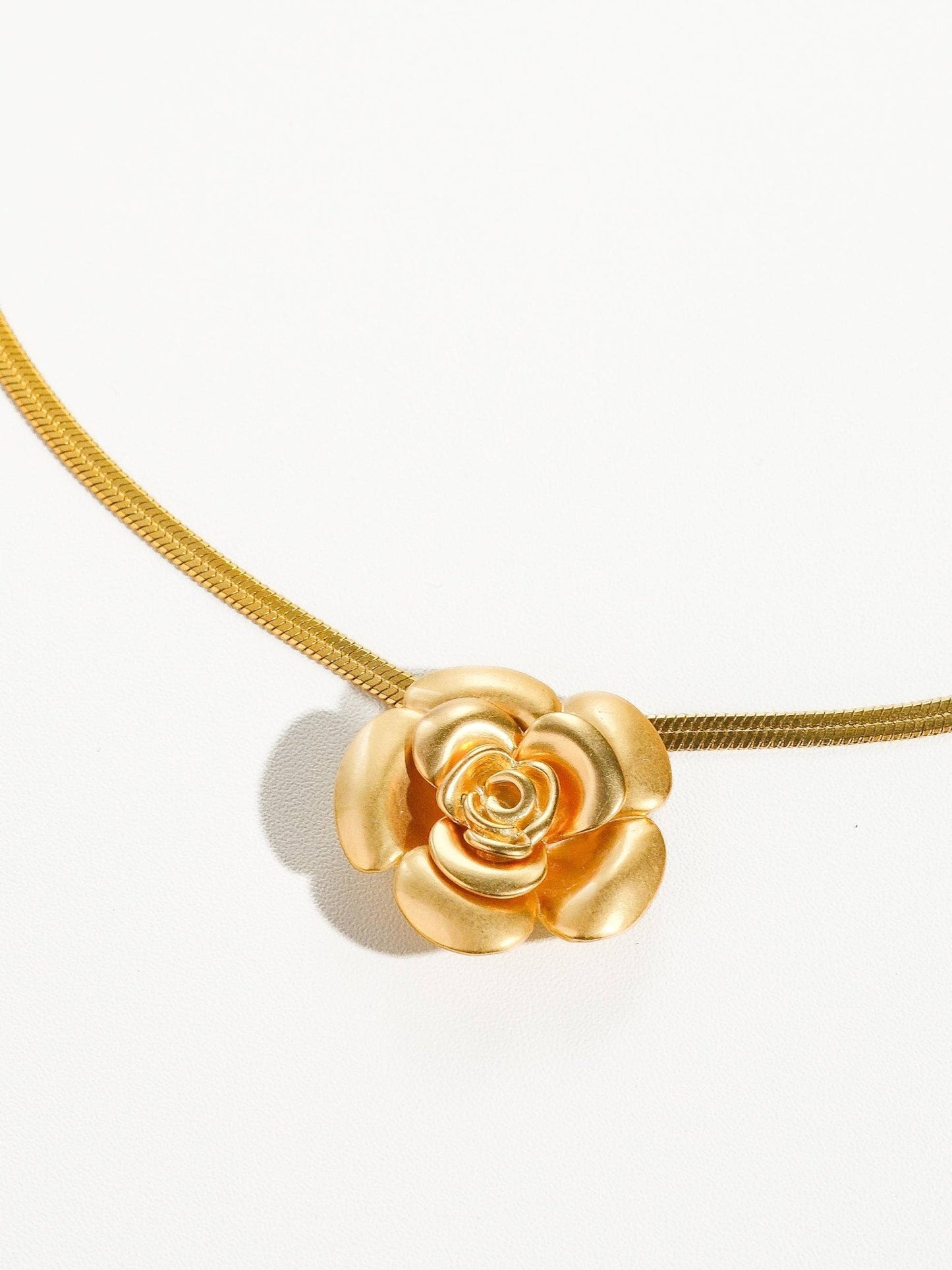 WR Vintage Camellia Necklace