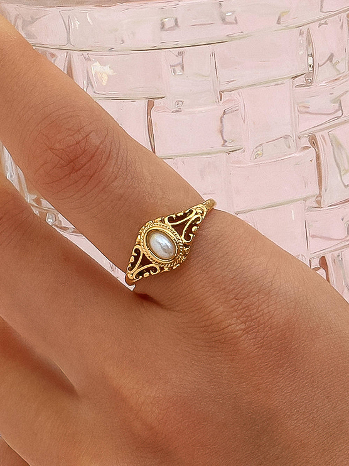 Blois 18K Gold Non-Tarnish Vintage Pearl Filigree Ring