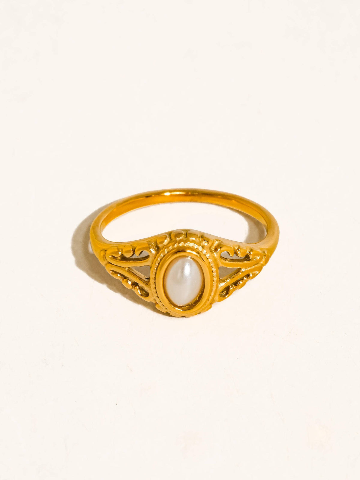 Blois 18K Gold Non-Tarnish Vintage Pearl Filigree Ring