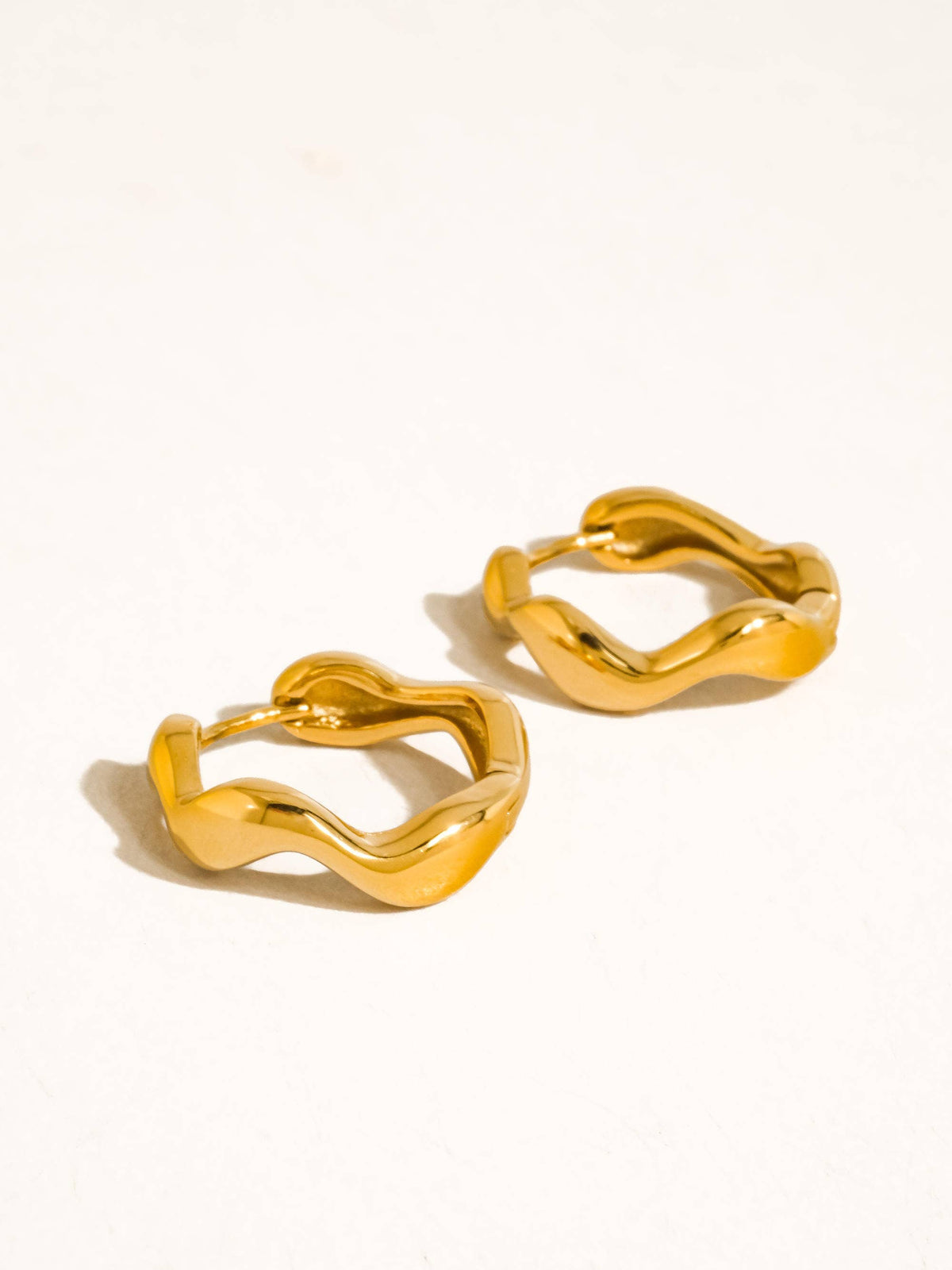 Non-Tarnish Wavy Hoop Earrings