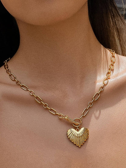Non-Tarnish Large Ribbed Heart Necklace