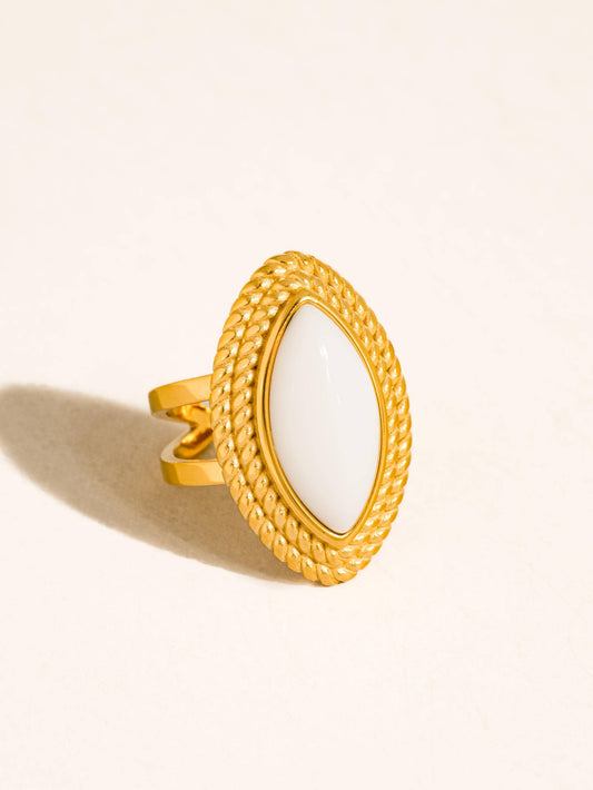 Charmelle 18K Gold Non-Tarnish Vintage Oval Stone Ring