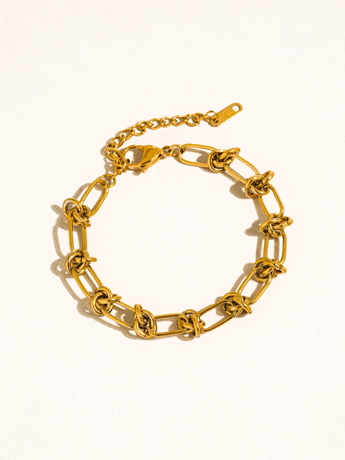 Nivra 18K Gold Non-Tarnish Knot Chain Bracelet