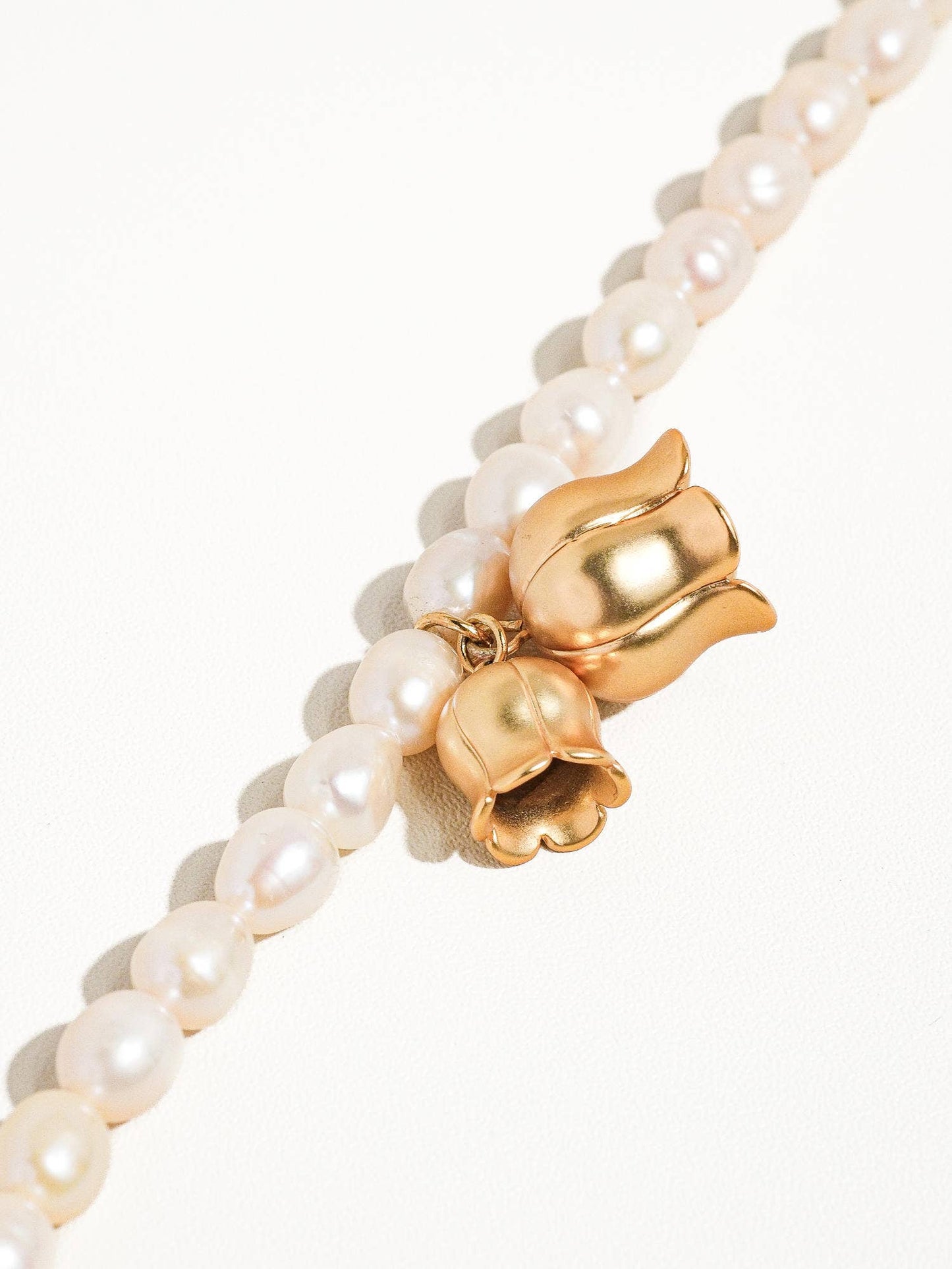 Nalin 18K Matte Gold Bellflower Pearl Bracelet