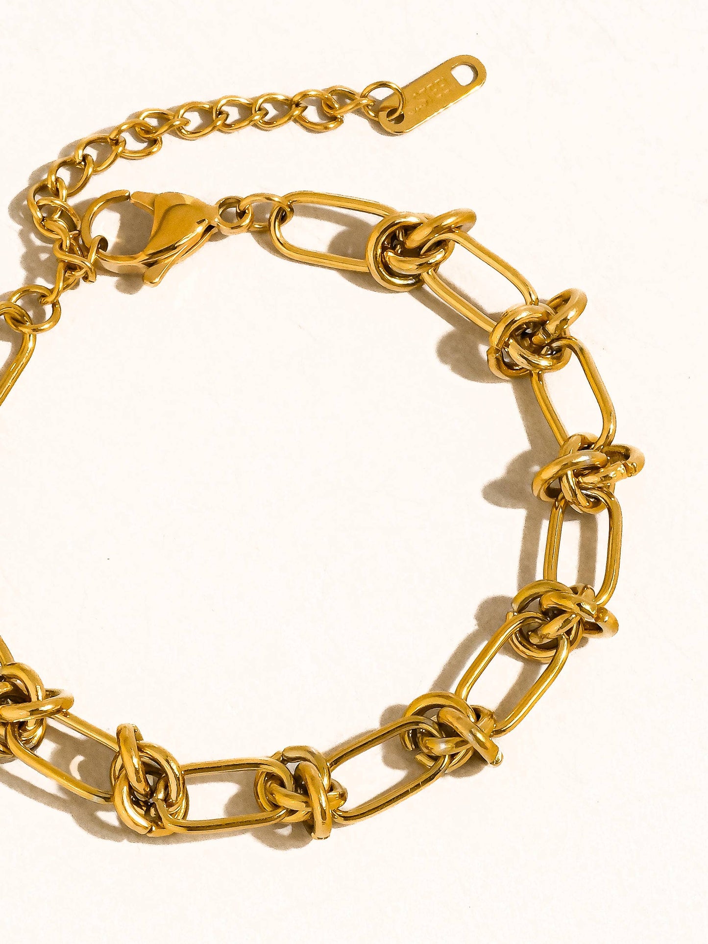 Nivra 18K Gold Non-Tarnish Knot Chain Bracelet