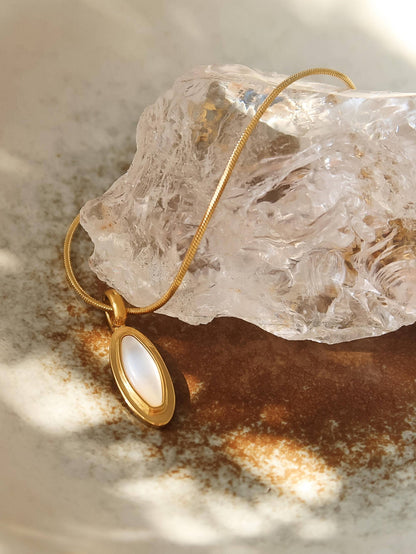 Non-Tarnish Shell Necklace