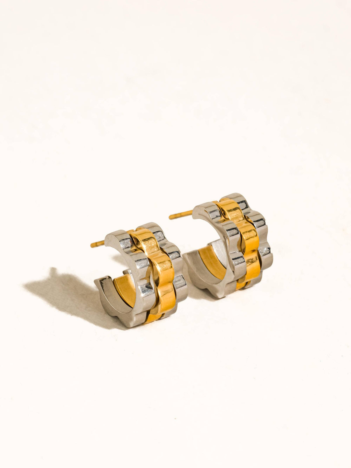 Non-Tarnish Two-Tone Ribbed Hoop Earrings