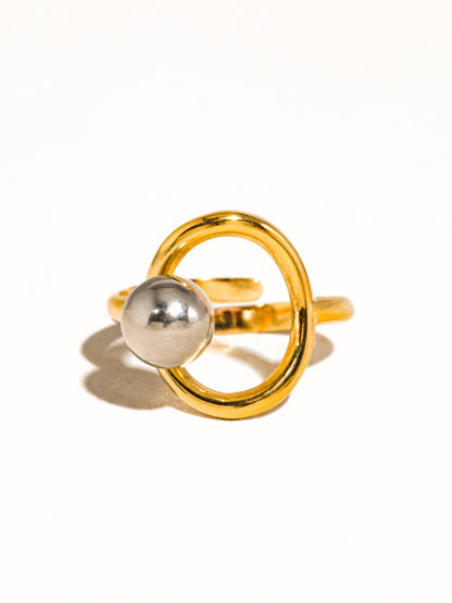 Sibylle 18K Gold Non-Tarnish Two Tone Round Ring