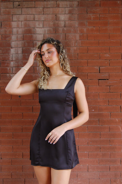 Anita Dress